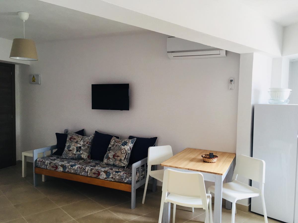 Apartamentos Calypso Пунта-Умбрия Экстерьер фото